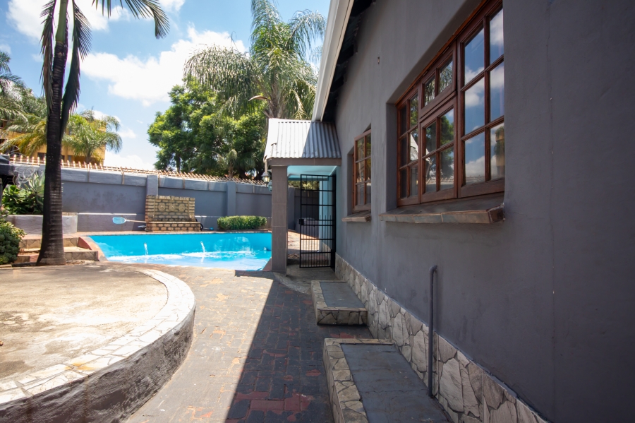 To Let 3 Bedroom Property for Rent in Geelhoutpark North West